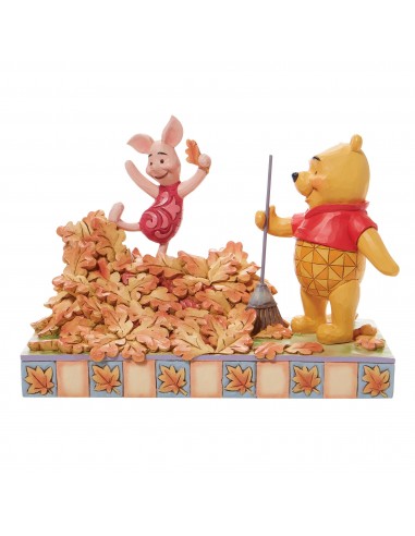 Figurine Winnie et Porcinet ramassent les feuilles d'automne - Disney Traditions soldes